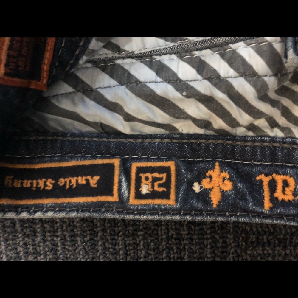 Size 28 rock revivals skinny ankle jeans